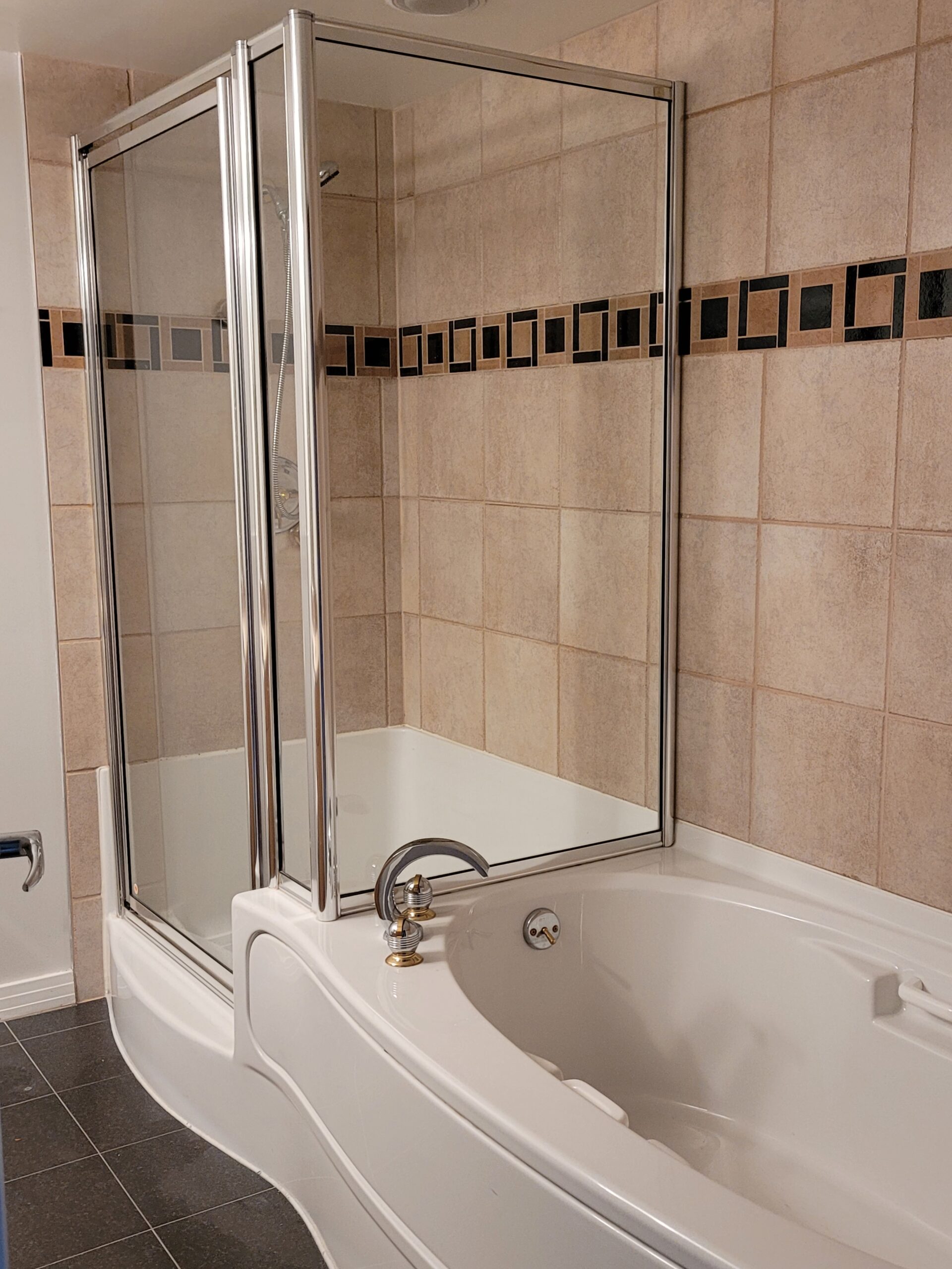 09f10139-3715-4d1e-a68d-e8bc2357d384